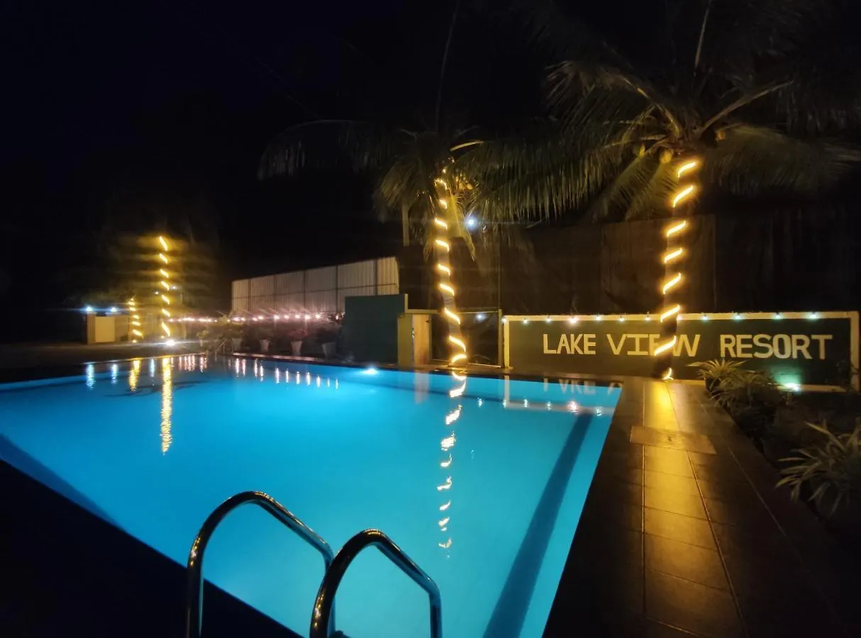 Lake View Resort-Sea & Safari 니곰보 5*,  스리랑카